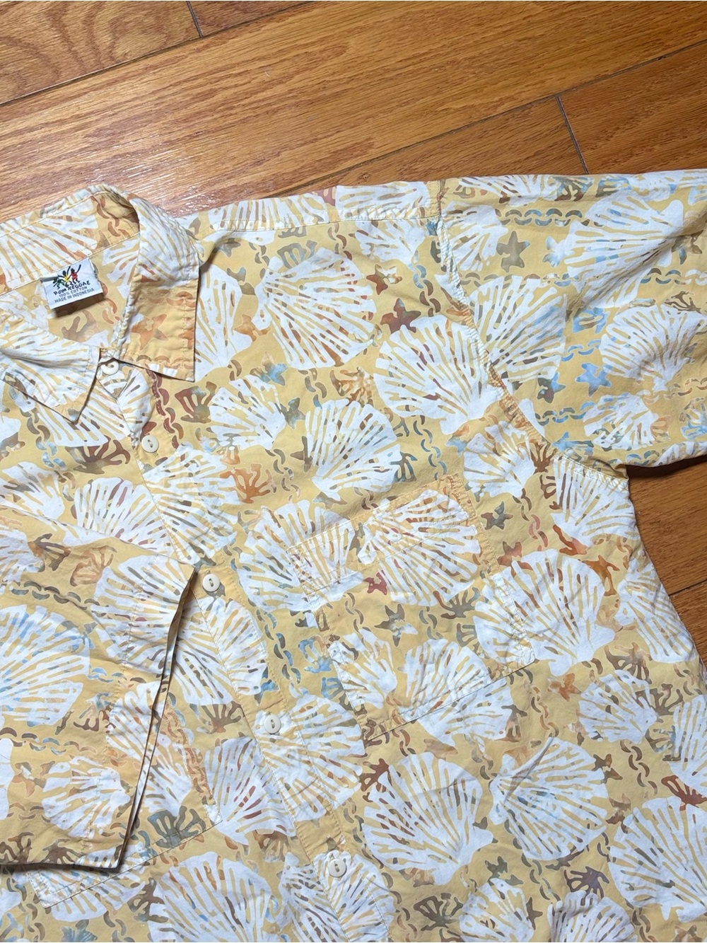 Vintage 90’s Rum Reggae 100%cotton Short Sleeve Button-Up Shirt - Yellow & White